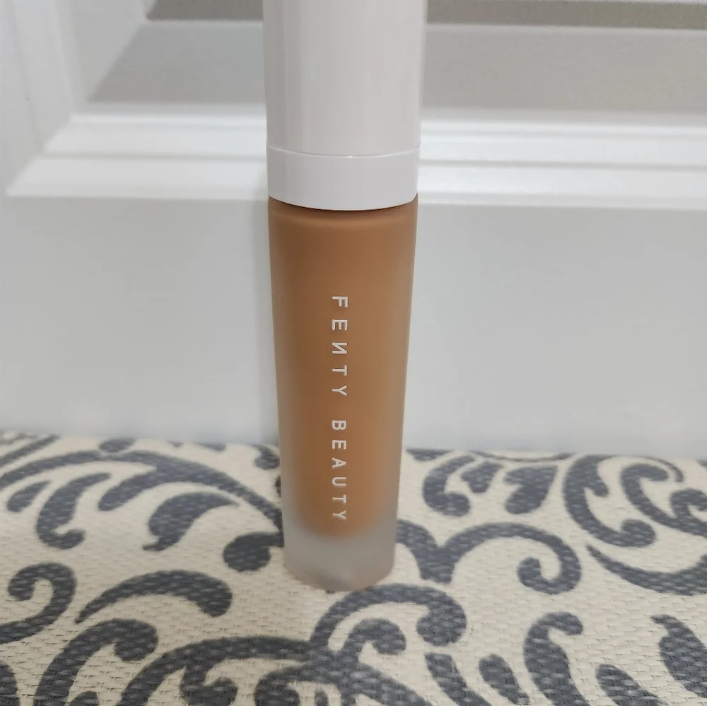 💥FENTY BEAUTY by RihannaPro Filt'r Matte Longwear Liquid Foundation #350 - Picture 4 of 5